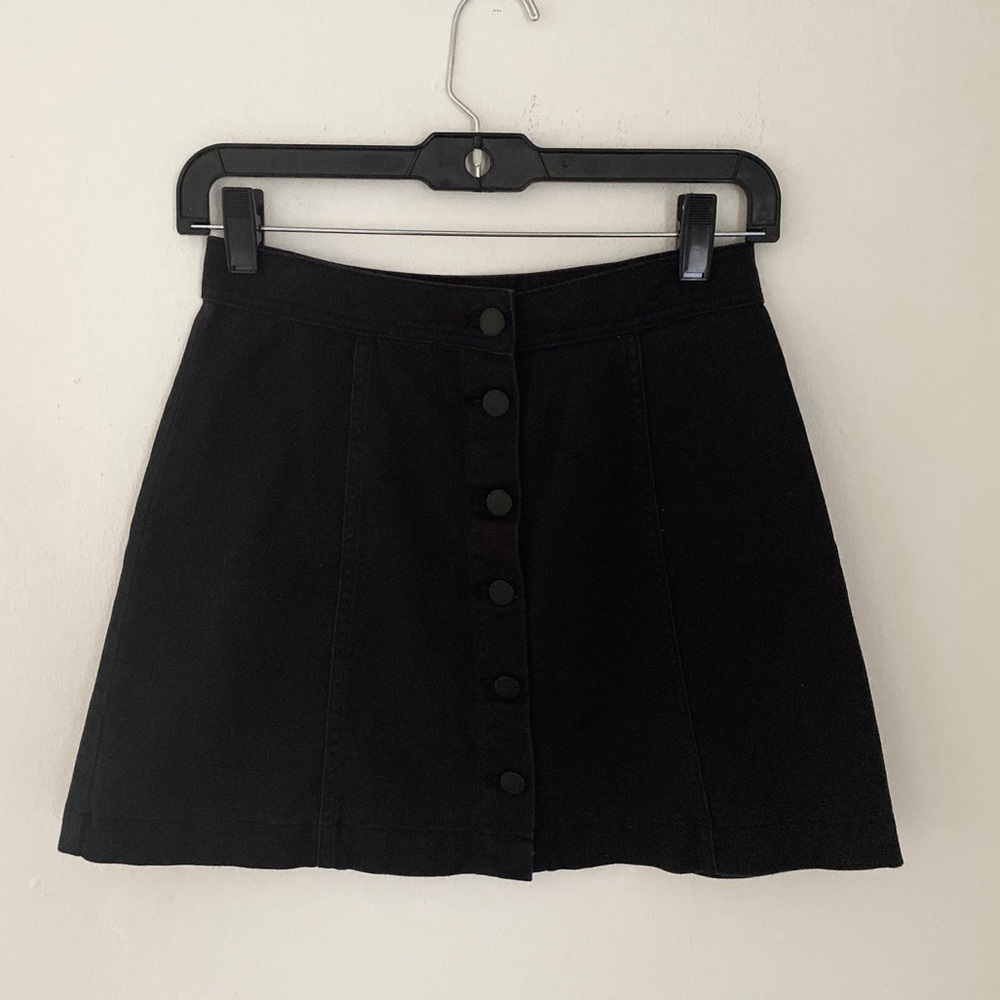 H&M Black Button Up Skirt